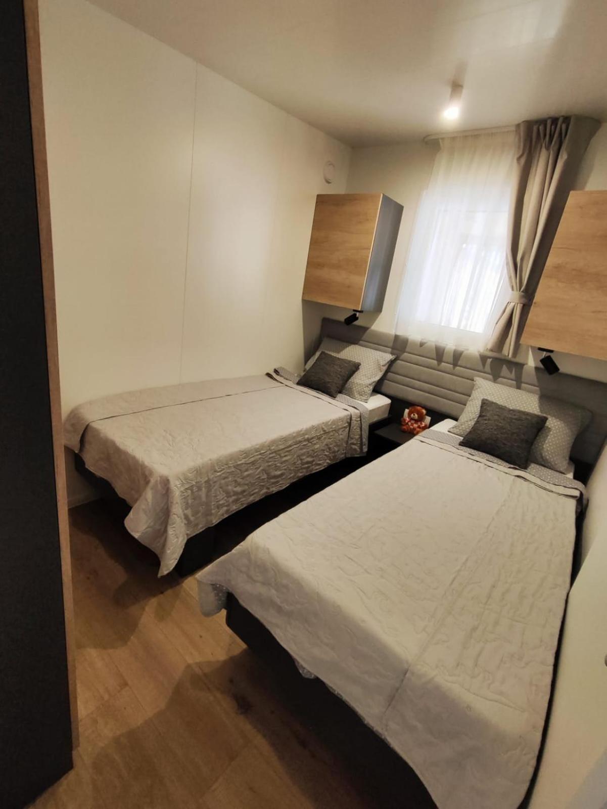 Mobile Home Kala Biograd Na Moru Ngoại thất bức ảnh